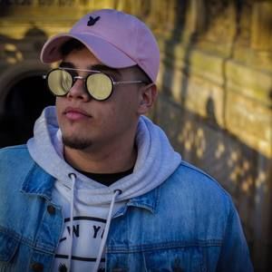 Meet your Posher, Felipe manuel